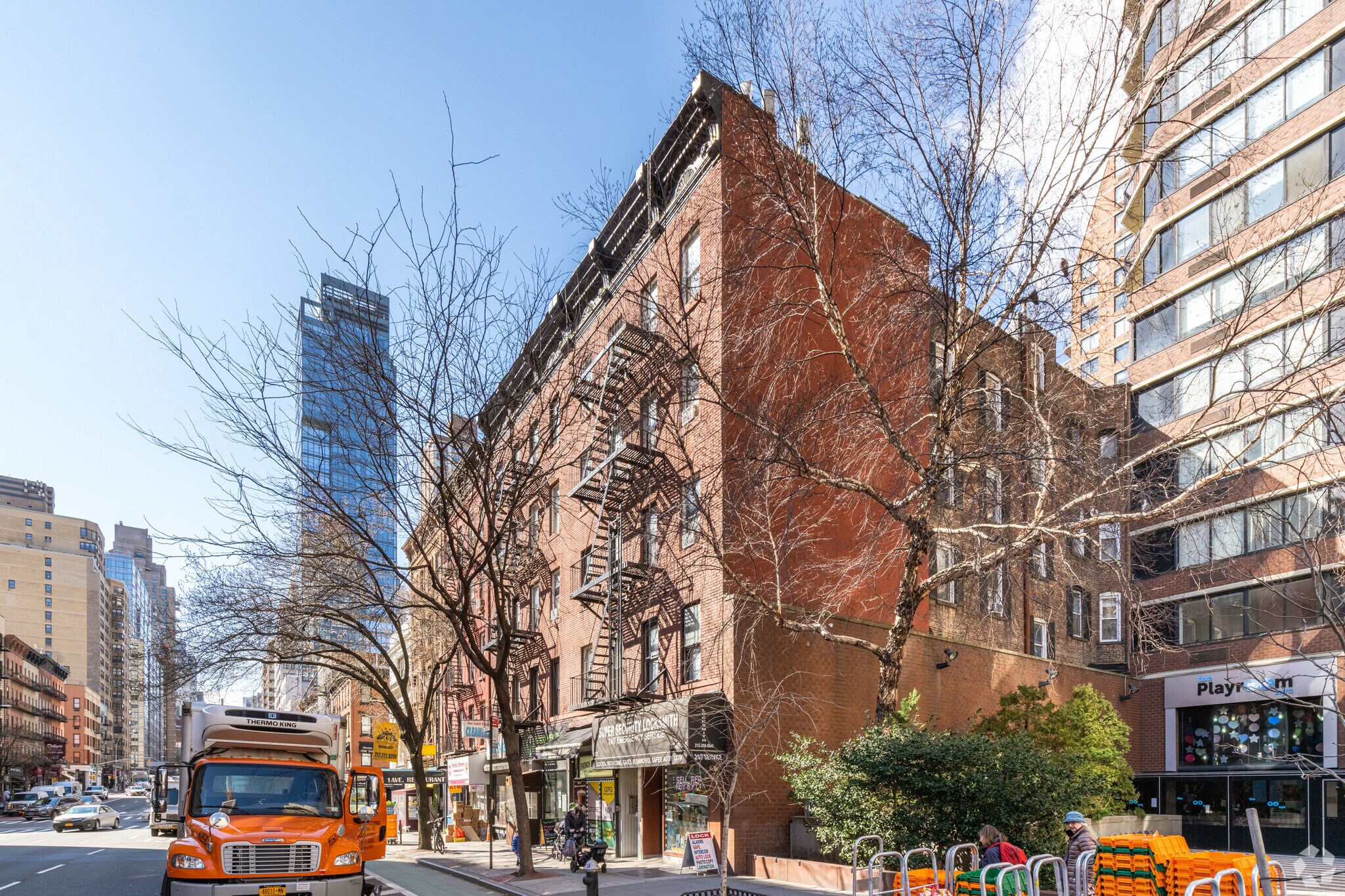 1435 1st Ave, New York, NY for lease Building Photo- Image 1 of 6