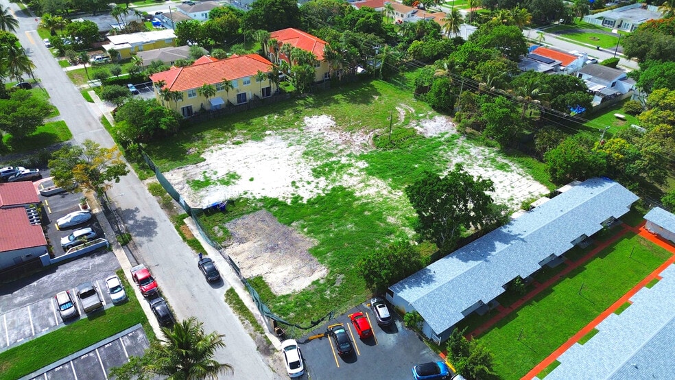 2630 Pierce St, Hollywood, FL for sale - Building Photo - Image 2 of 26
