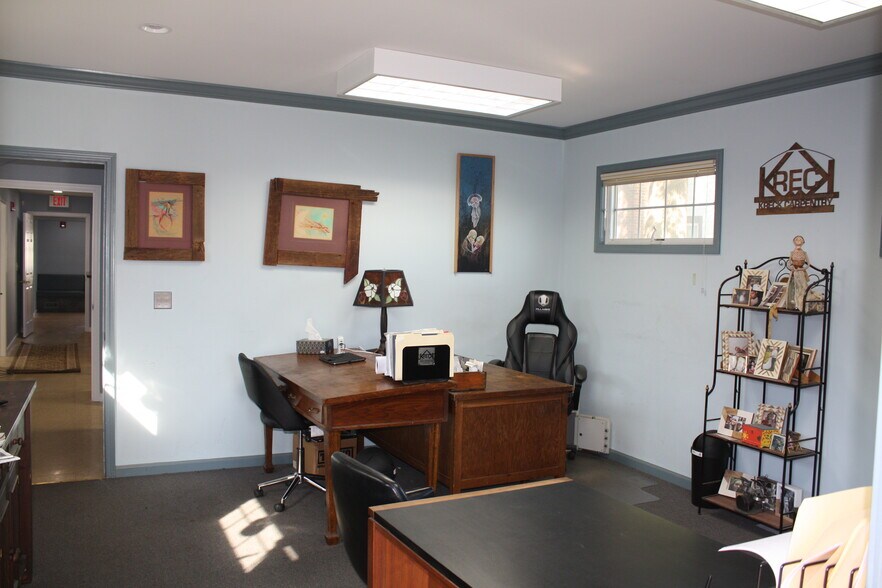 80 E Main St, Port Jervis, NY à vendre - Photo intérieure - Image 2 de 18