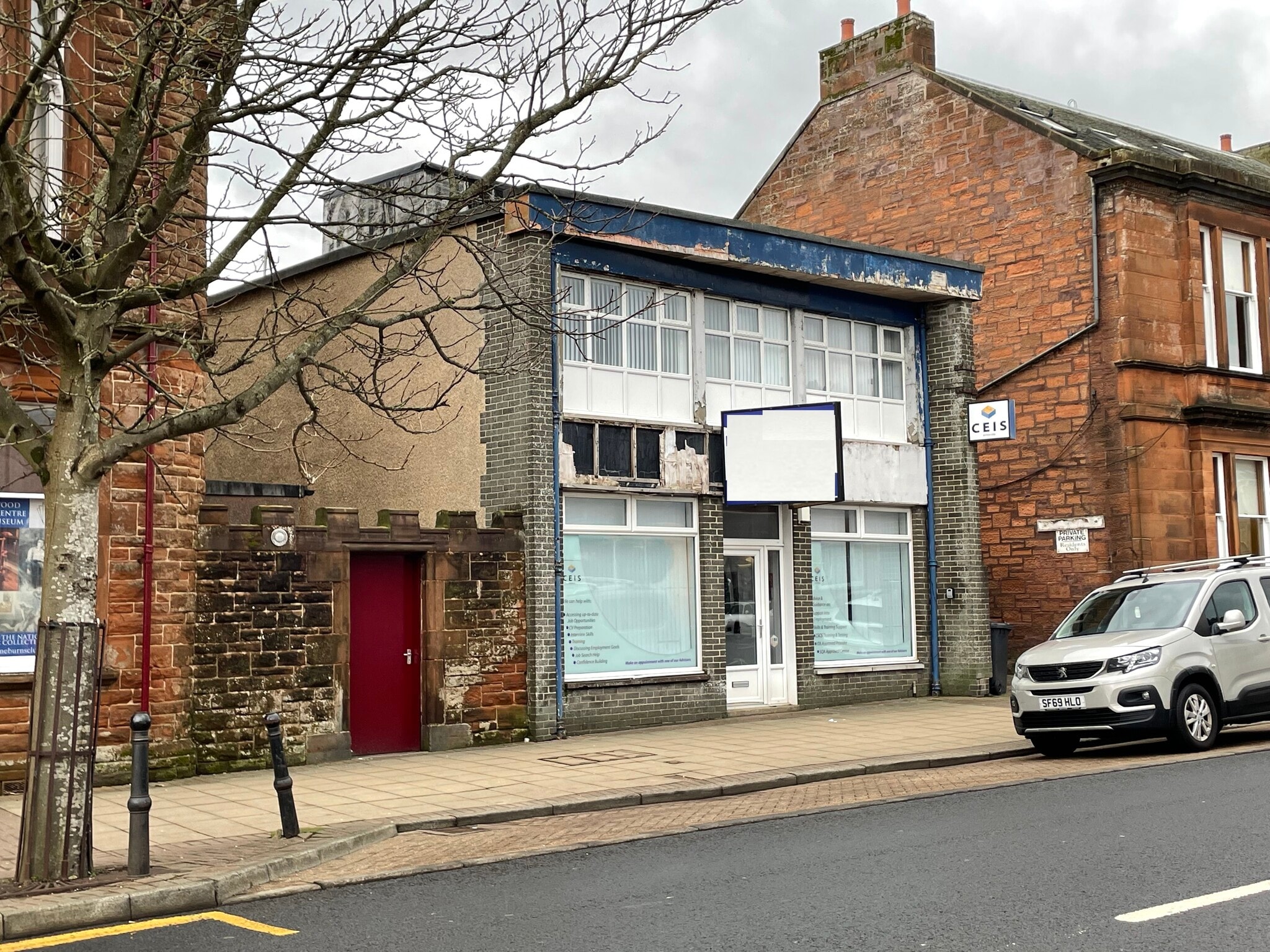 16 Eglinton St, Irvine for sale Building Photo- Image 1 of 6