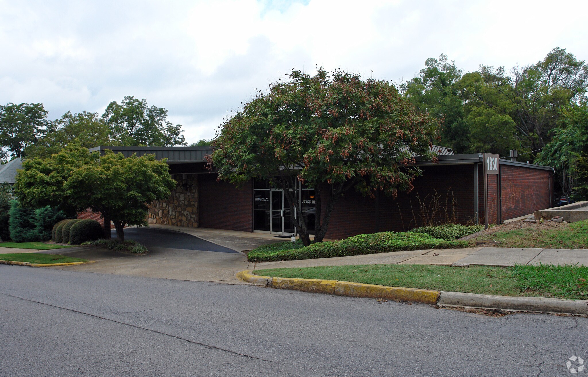 1830 14th Ave S, Birmingham, AL à louer Photo principale- Image 1 de 6