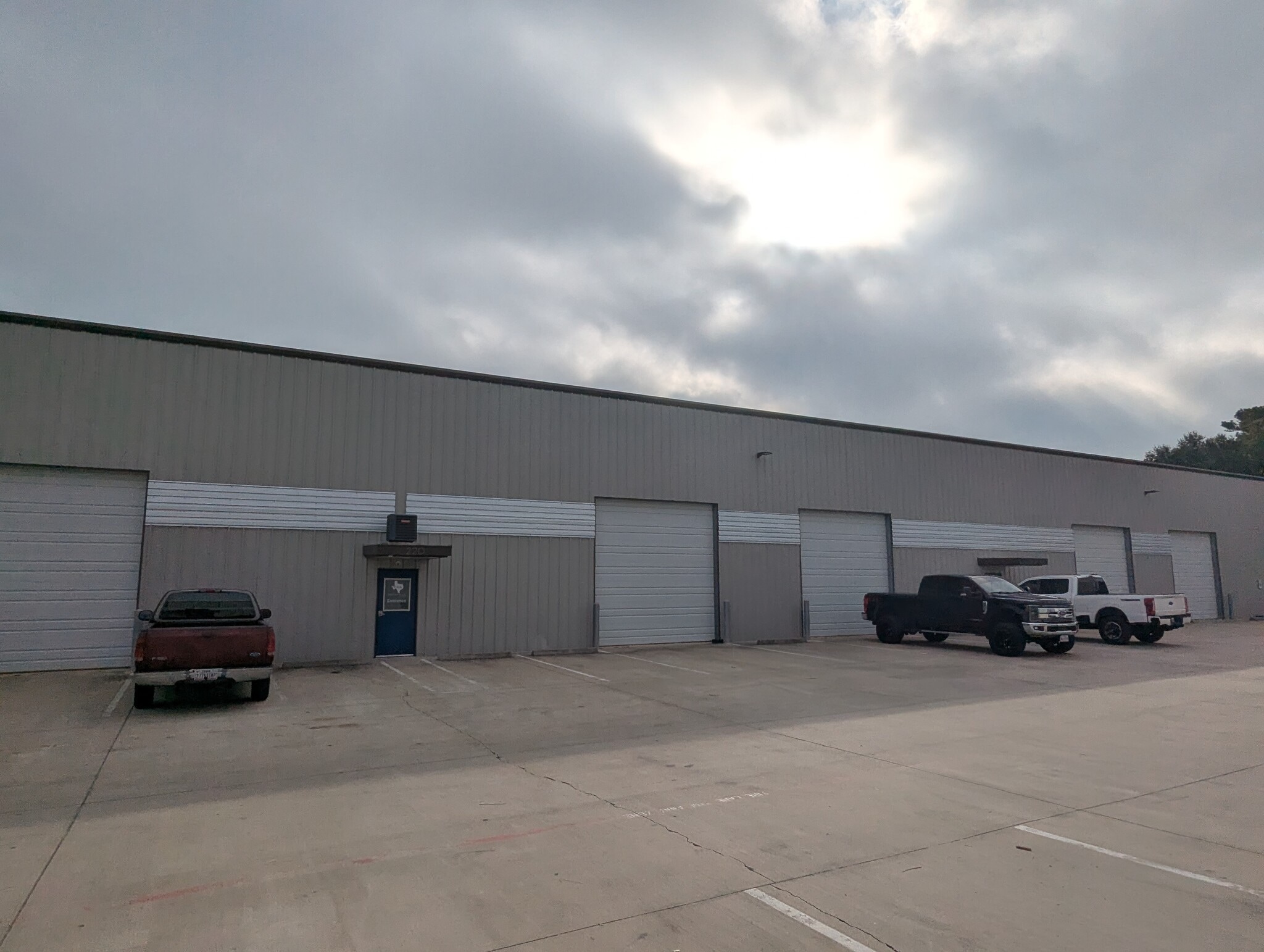 16311-16315 Dundee Rd, Cypress, TX for lease Building Photo- Image 1 of 12