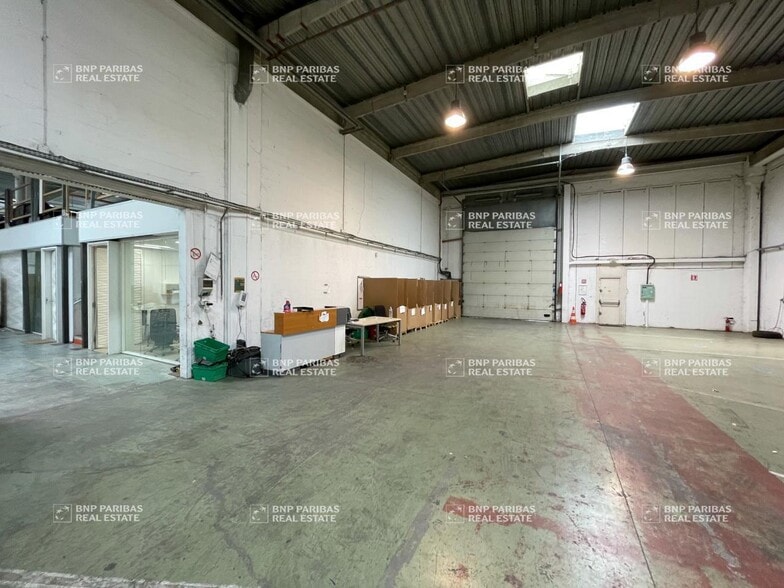 Flex in Valenton for lease - Interior Photo - Image 1 of 6