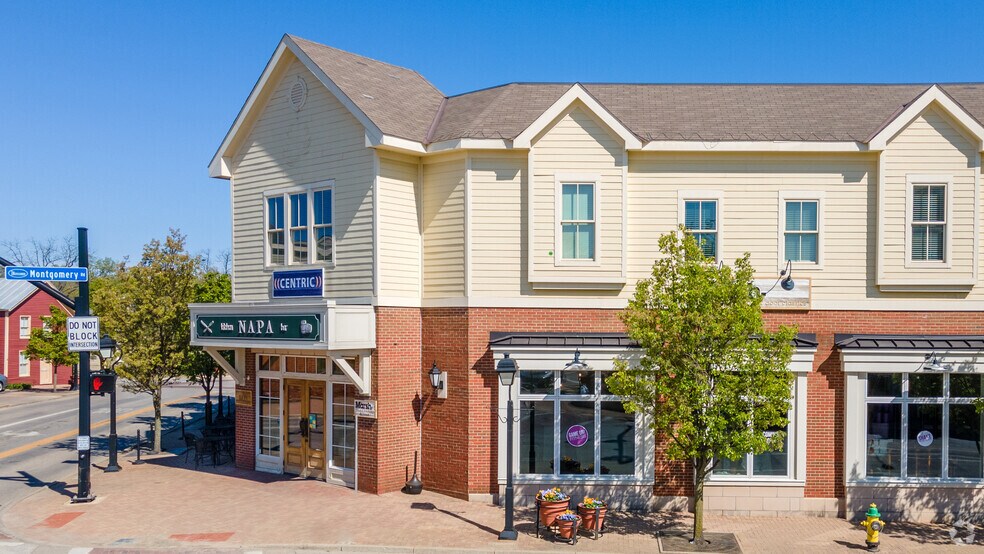 9366-9386 Montgomery Rd, Cincinnati, OH à louer - Photo du bâtiment - Image 2 de 7