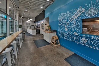 1701 SW Jefferson St, Portland, OR for lease Building Photo- Image 2 of 15