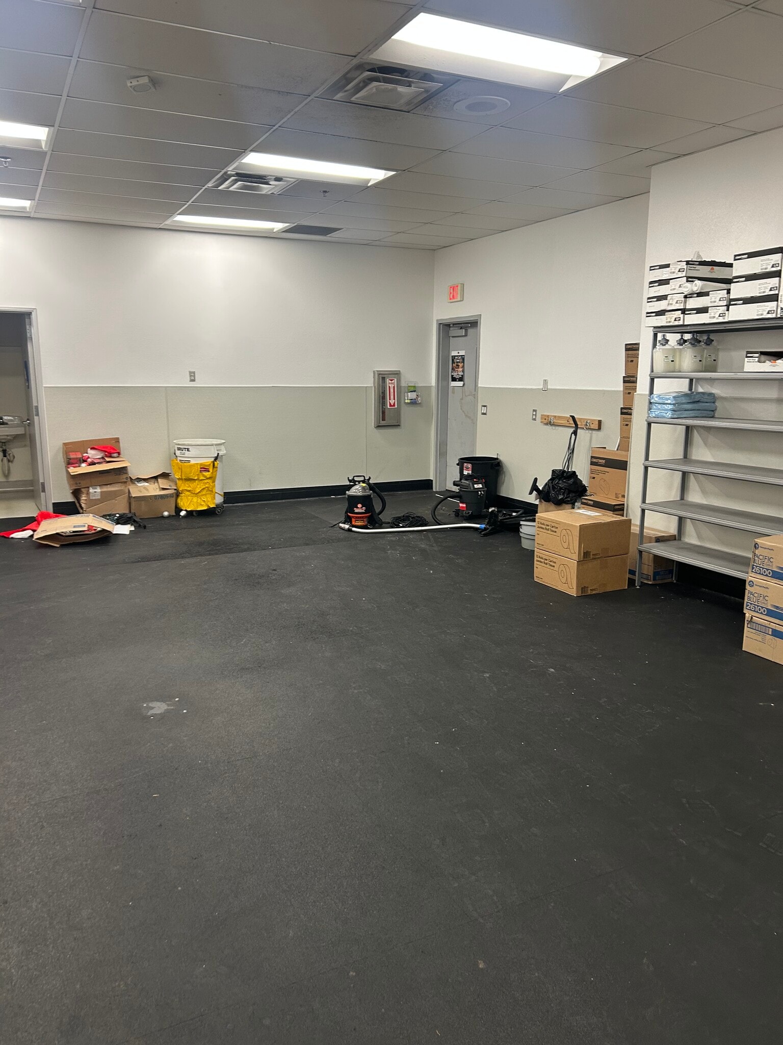 3633 Avocado Blvd, La Mesa, CA à louer Photo intérieure- Image 1 de 2