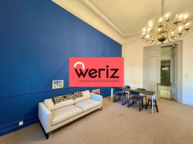 Office in Marseille for lease - Building Photo - Image 3 of 5