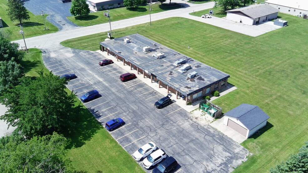 1517 Huebbe Pky, Beloit, WI à vendre - Photo du bâtiment - Image 3 de 4