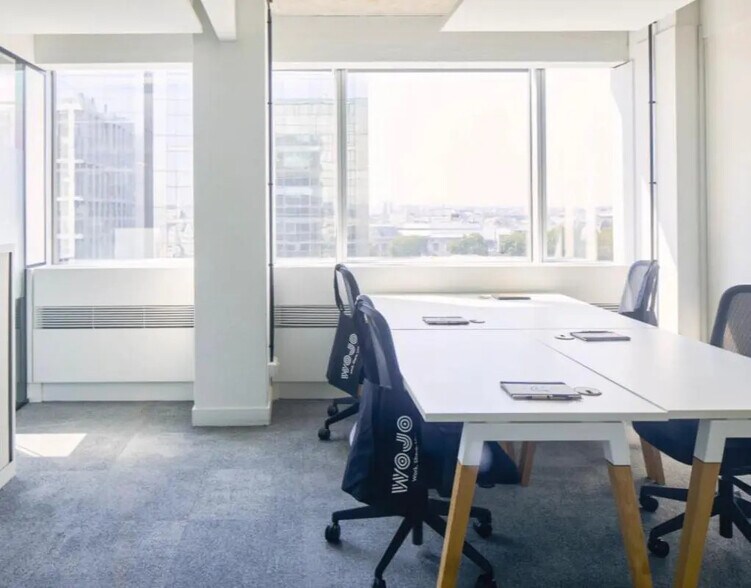 205-207 Rue De Bercy, Paris à louer - Photo du bâtiment - Image 2 de 7