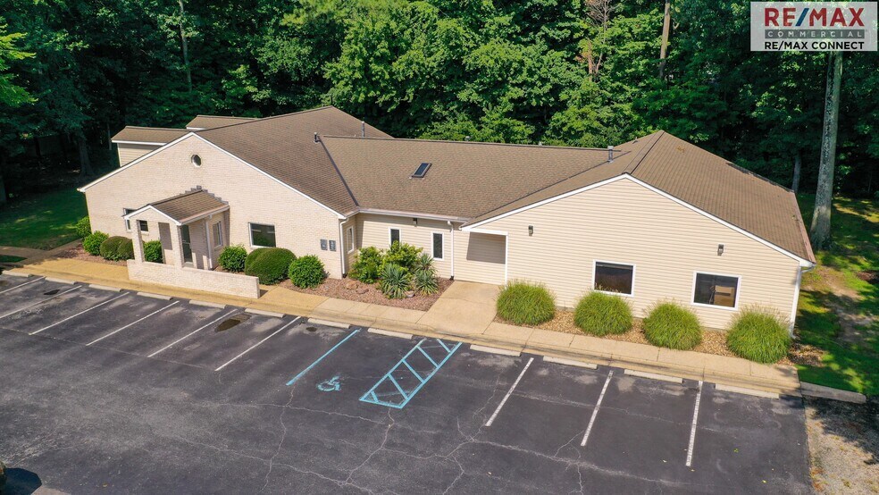 3440 Hampton Hwy, Yorktown, VA à vendre - Photo du bâtiment - Image 3 de 49