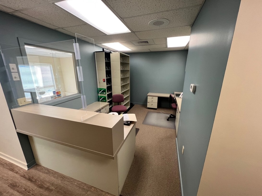 655 Saw Mill Rd, West Haven, CT 06516 - Unité Unit 4 - - Photo intérieure - Image 1 of 2