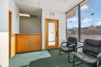 108 Valley Dr, Elburn, IL à louer Photo intérieure- Image 2 de 18