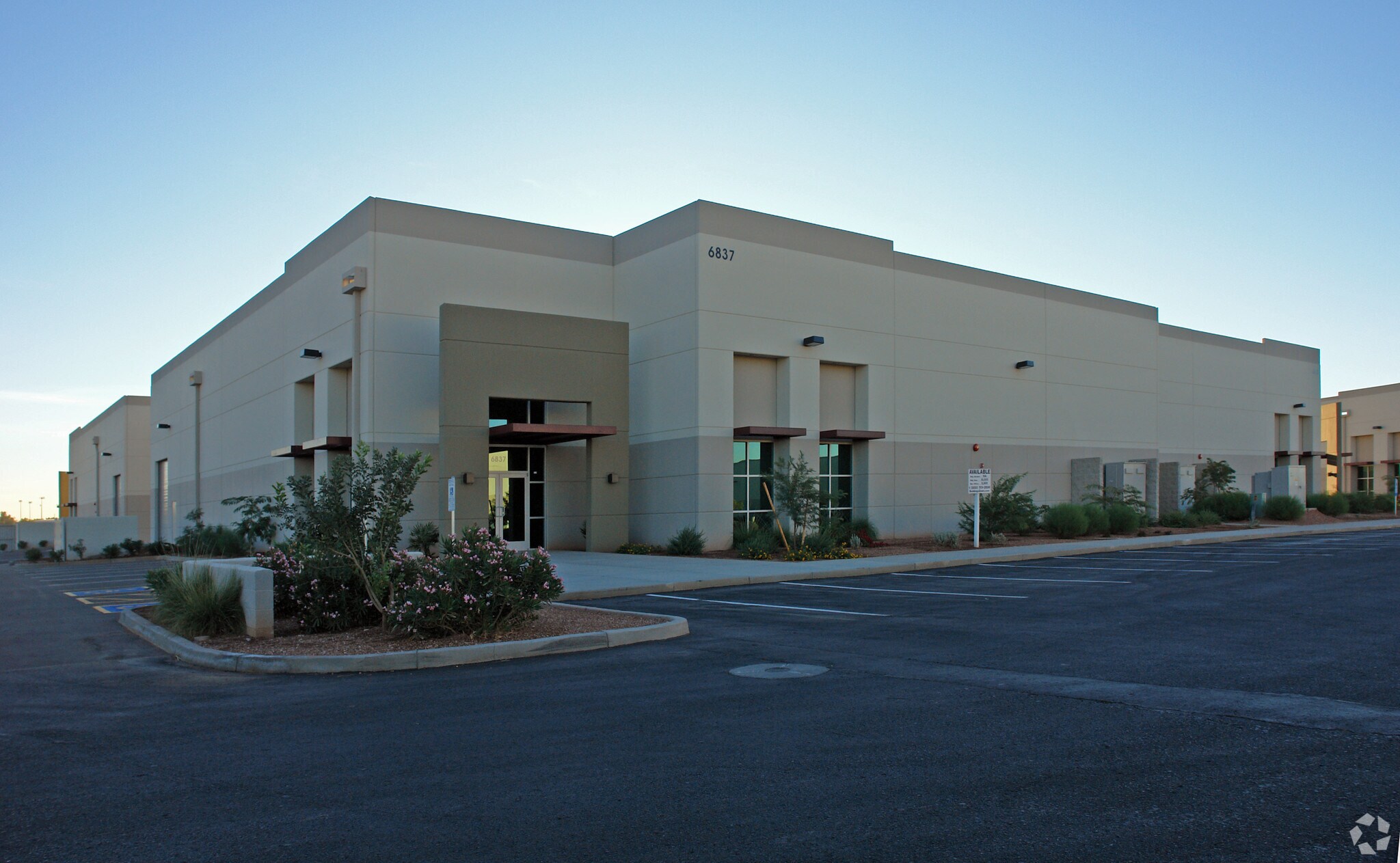 6849 W Frye Rd, Chandler, AZ à louer Photo principale- Image 1 de 14
