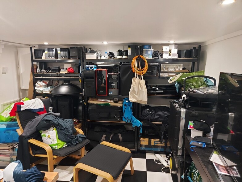 9 Castle St, Tunbridge Wells for sale - Building Photo - Image 2 of 11