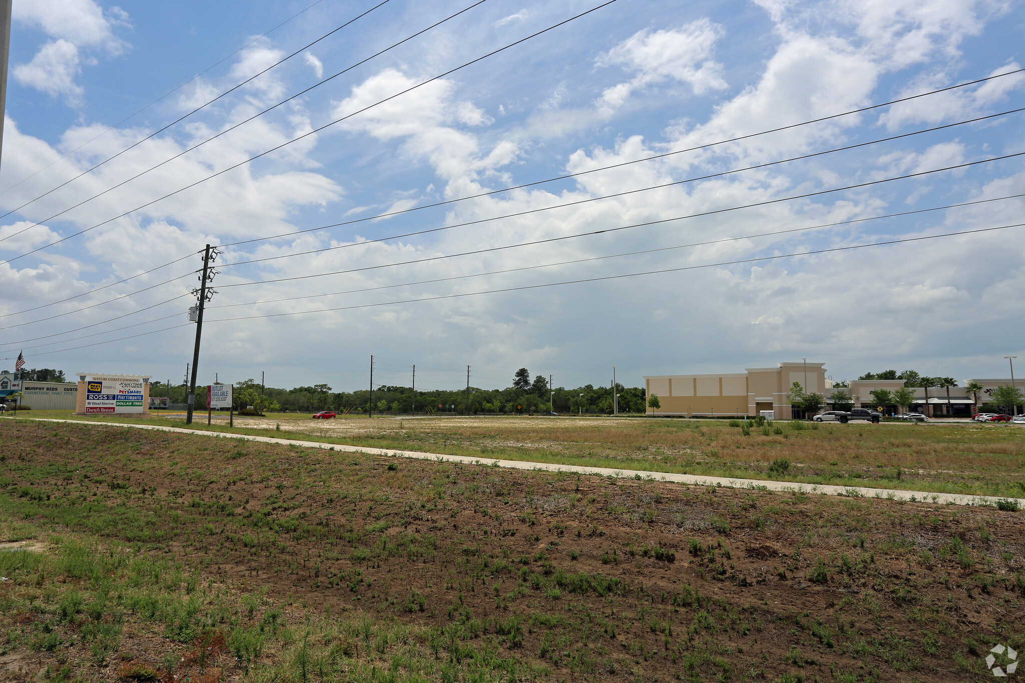 1281 Commercial Way, Spring Hill, FL for sale Primary Photo- Image 1 of 1