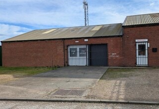 2 Warwick Rd, Louth for lease Building Photo- Image 1 of 9