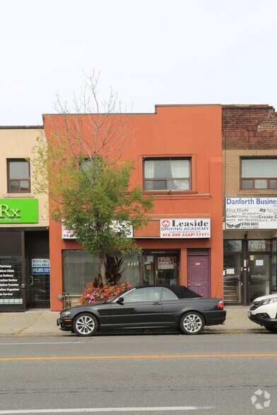 1070-1072 Danforth Ave, Toronto, ON for sale - Primary Photo - Image 1 of 1