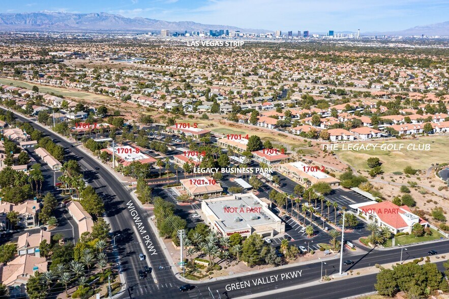 1701 N Green Valley Pky, Henderson, NV à louer - Photo du bâtiment - Image 2 de 7