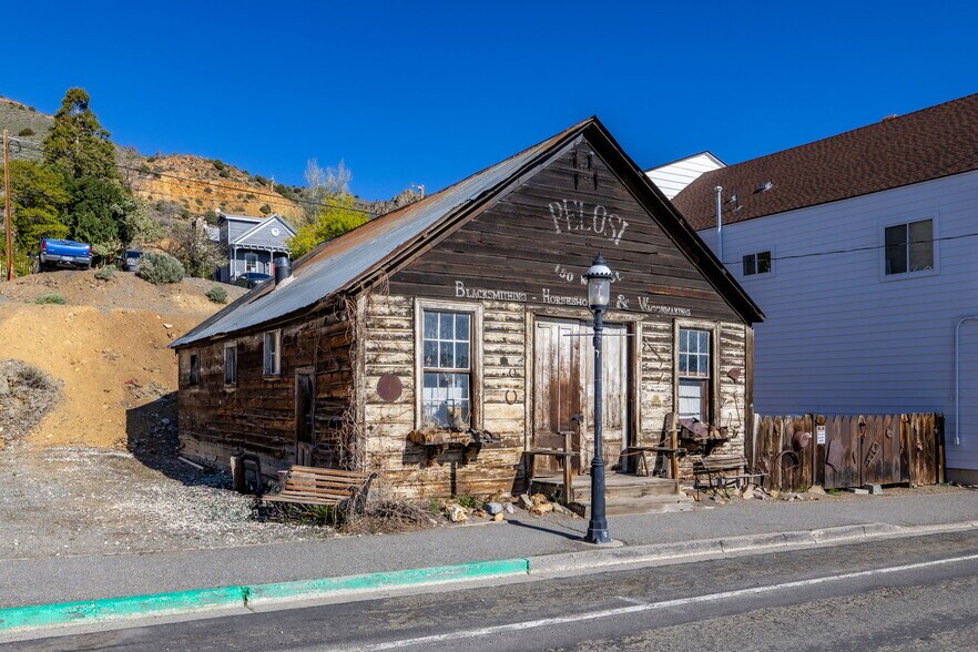 180 N C St, Virginia City, NV à vendre - Photo du bâtiment - Image 3 de 14
