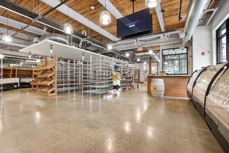 350 Pleasant St, Watertown, MA for lease Interior Photo- Image 2 of 12