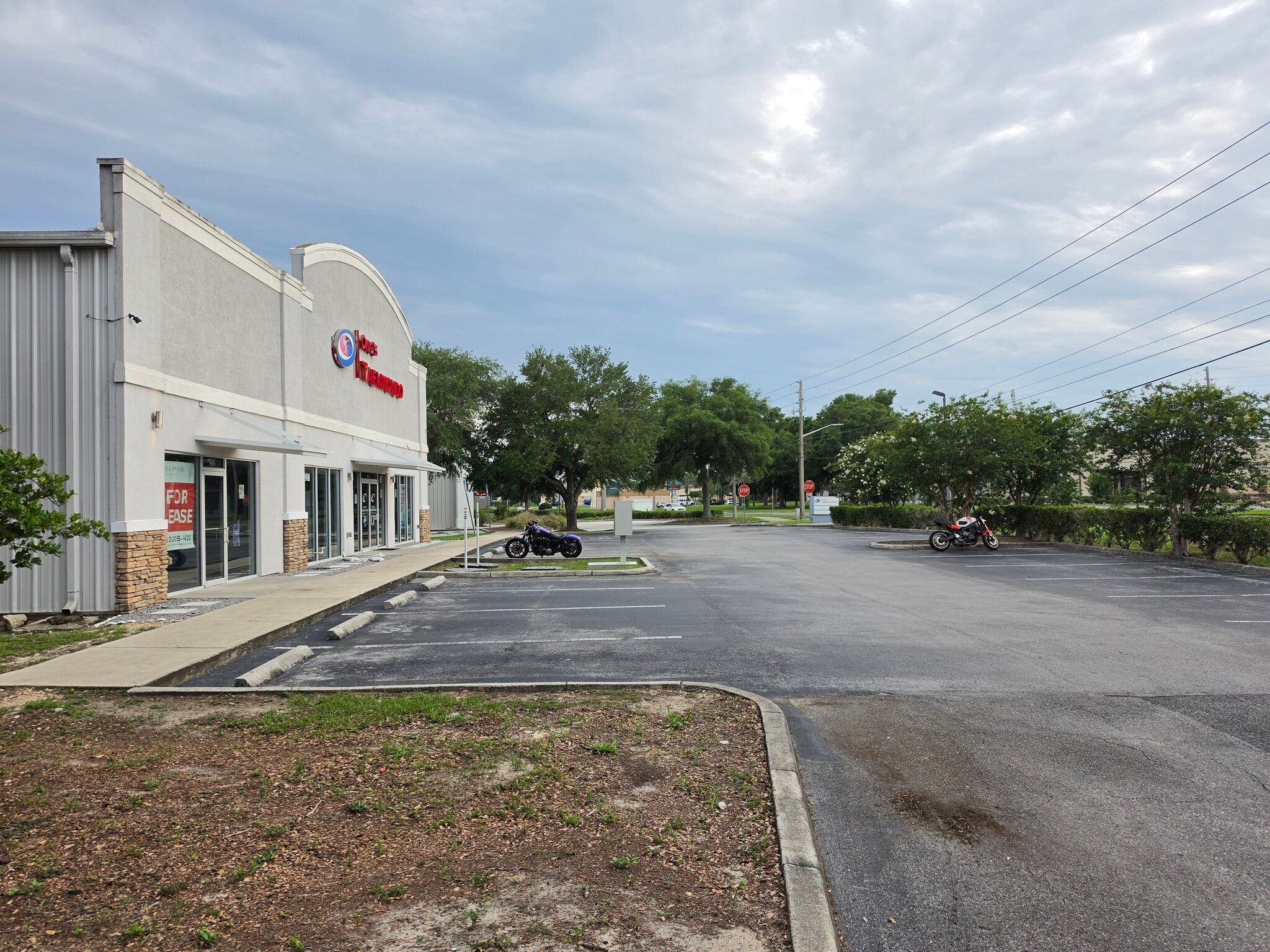 2201 SW 19th Ave Rd, Ocala, FL for lease Building Photo- Image 1 of 7