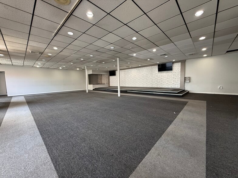 141 Main St, Norwalk, CT for lease - Building Photo - Image 3 of 5