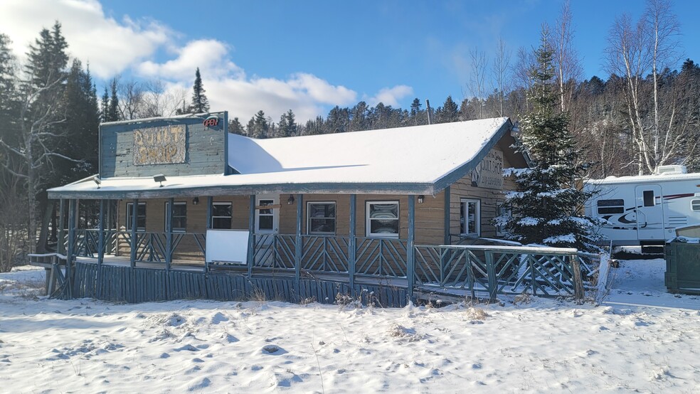 5715 Highway 1, Silver Bay, MN à vendre - Photo principale - Image 1 de 7