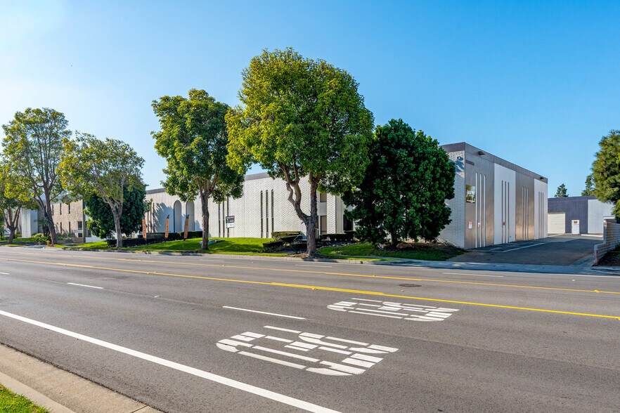 23871-23899 Madison St, Torrance, CA à louer - Photo du bâtiment - Image 2 de 13