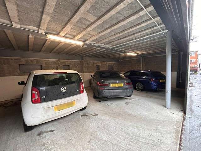 128A Eglantine Av, Belfast à vendre - Photo du bâtiment - Image 1 de 5