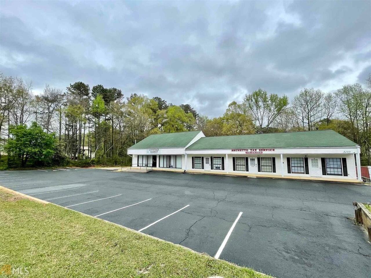 3200 N Henry Blvd, Stockbridge, GA for lease Building Photo- Image 1 of 3