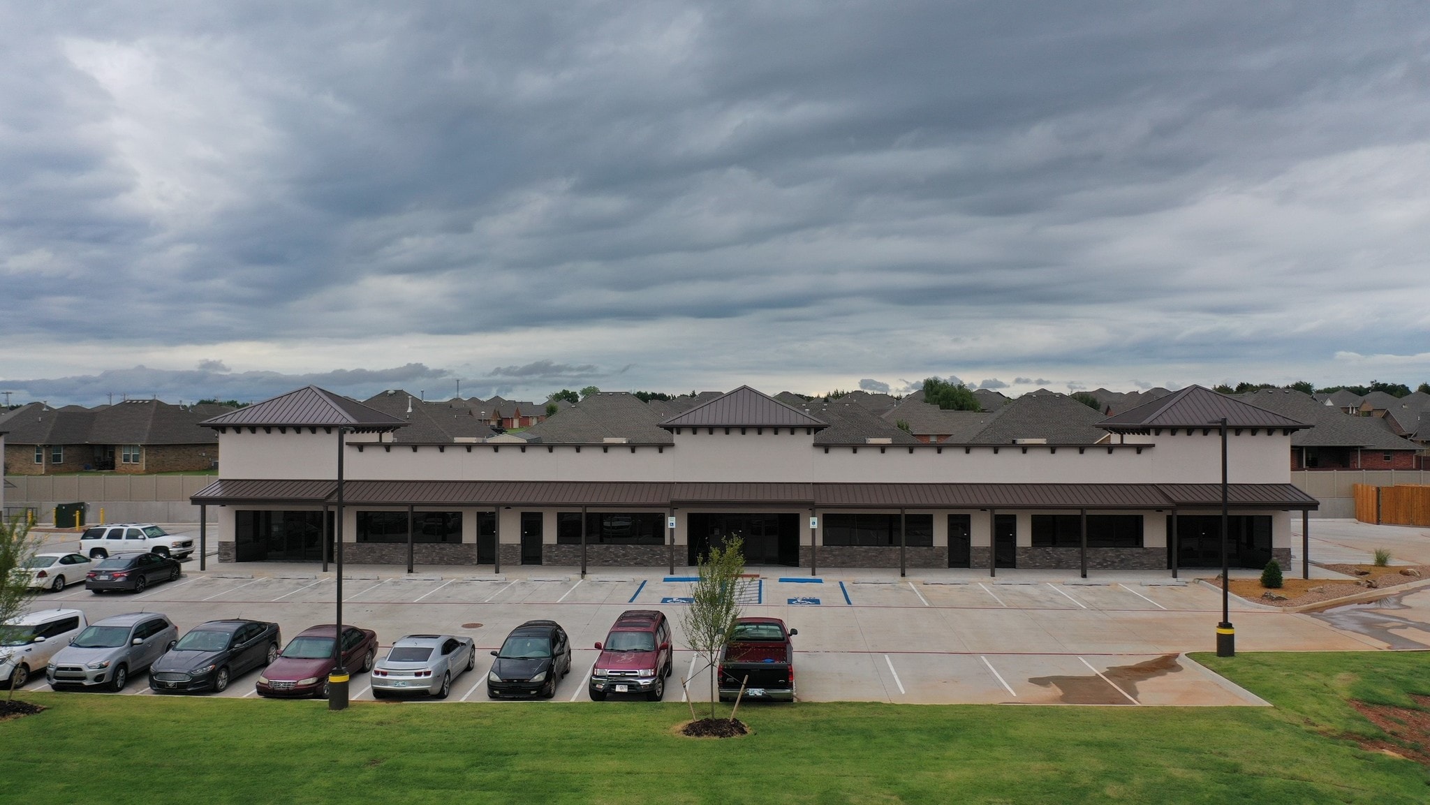 1049 Vision Blvd, Shawnee, OK for lease Building Photo- Image 1 of 10