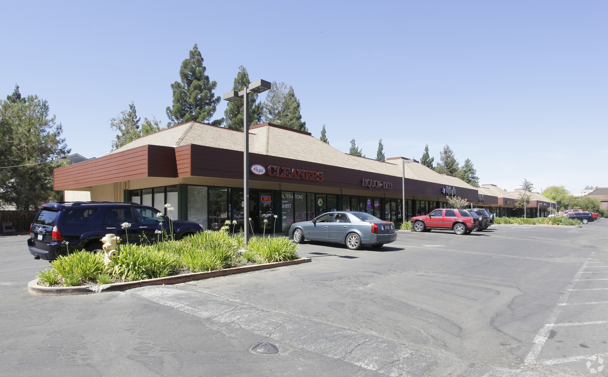 4309-4347 Hazel Ave, Fair Oaks, CA for lease Primary Photo- Image 1 of 5