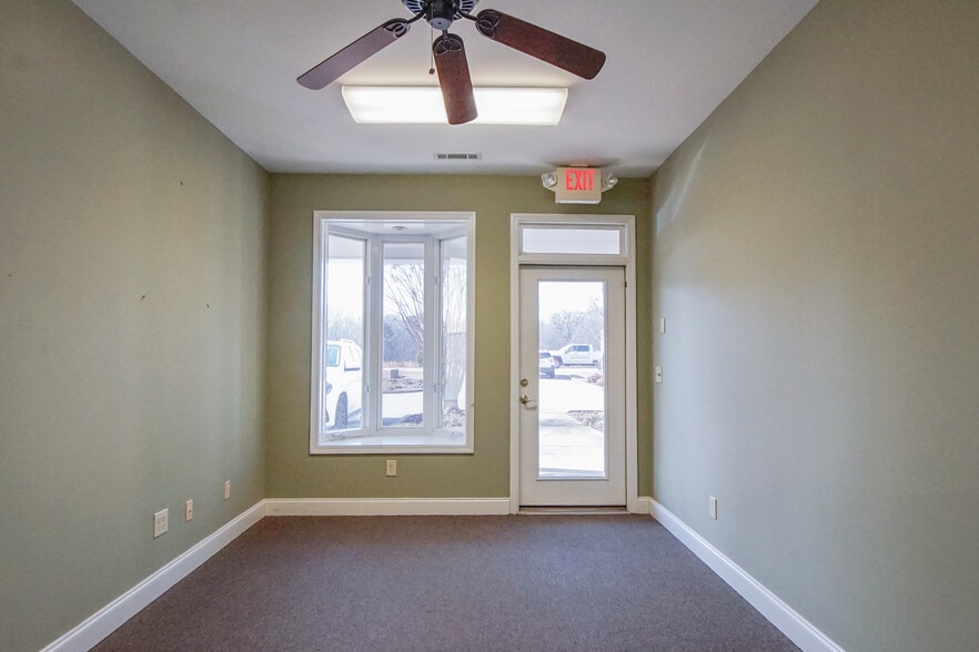 921 Harmony Rd, Eatonton, GA for lease - Interior Photo - Image 1 of 12