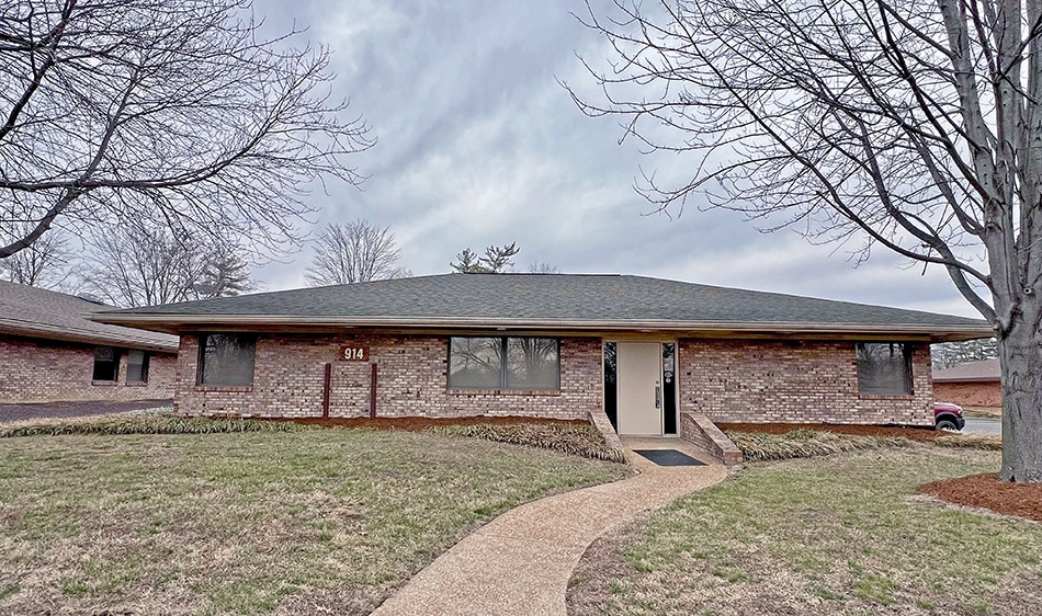 2900 Frank Scott Pky W, Belleville, IL for sale Primary Photo- Image 1 of 20