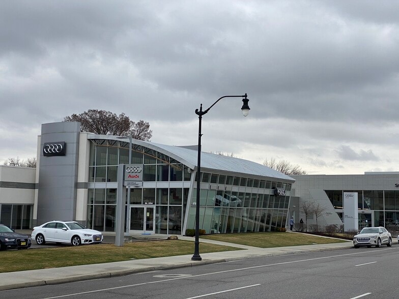 979 S State St, Salt Lake City, UT for lease - Building Photo - Image 1 of 9