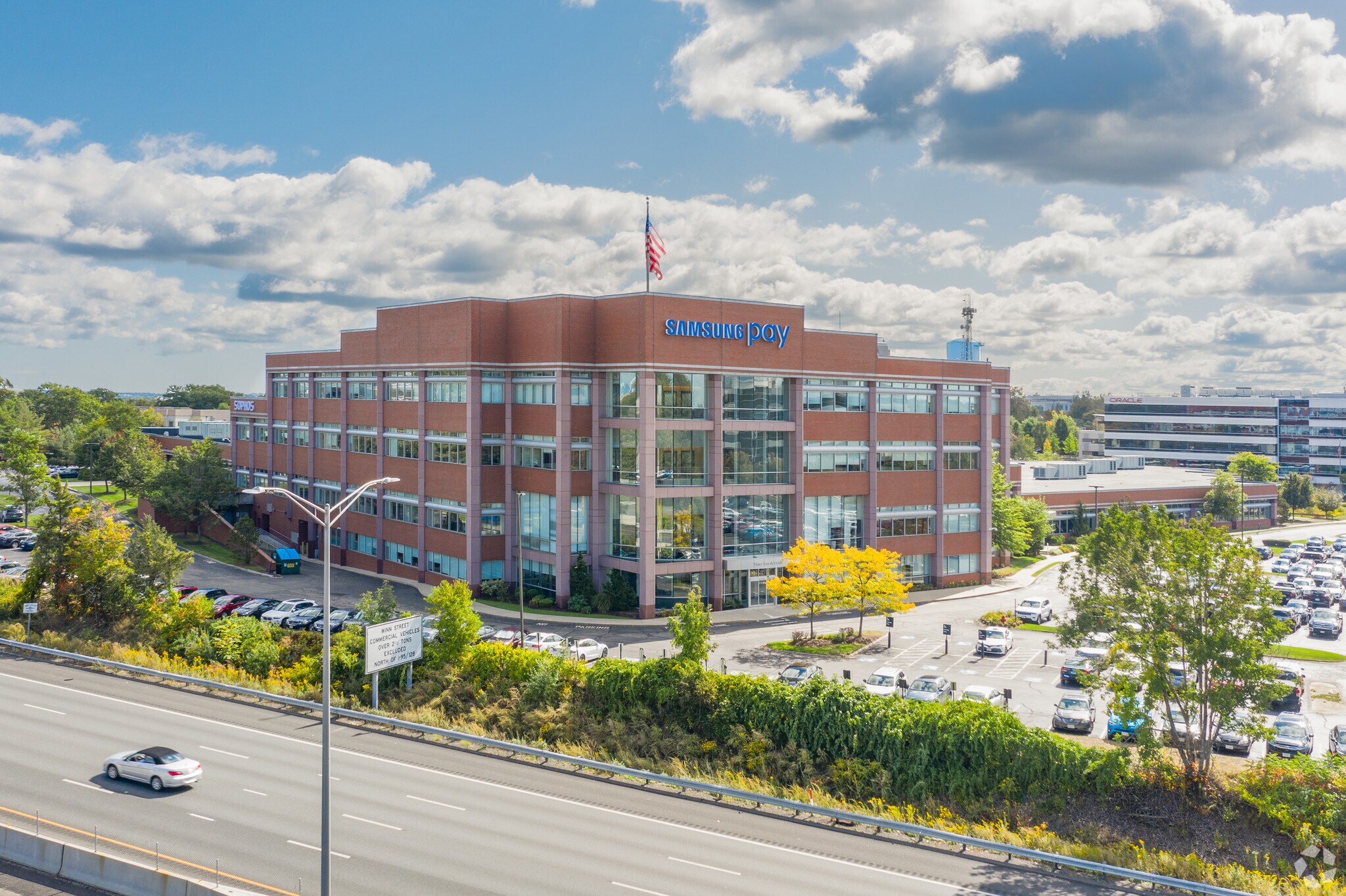 3 Van de Graaff Dr, Burlington, MA à louer Photo du bâtiment- Image 1 de 20