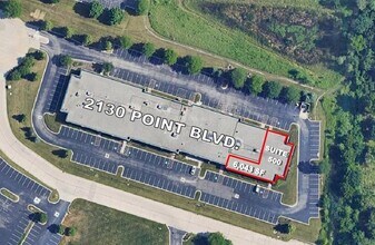 2130 Point Blvd, Elgin, IL for lease Building Photo- Image 2 of 8