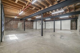 941 E 2nd St, Los Angeles, CA for lease Interior Photo- Image 1 of 6