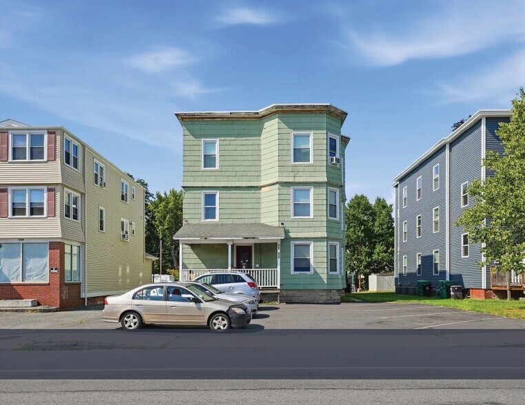541 Front St, Chicopee, MA à vendre - Photo principale - Image 1 de 10