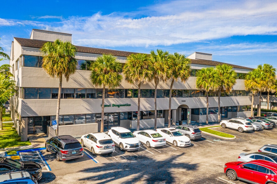 11400-11440 N Kendall Dr, Miami, FL à louer - Photo du bâtiment - Image 1 de 49
