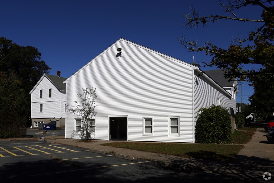 77 State Rd, Dartmouth, MA à louer - Photo du bâtiment - Image 3 de 19