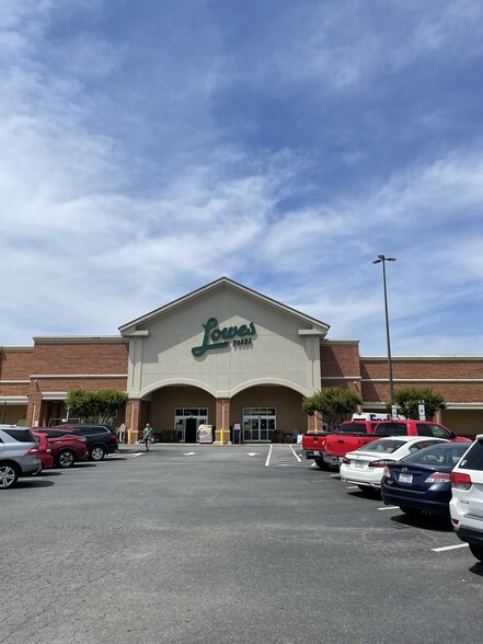 1004-1046 Mebane Oaks Rd, Mebane, NC for lease - Building Photo - Image 2 of 9