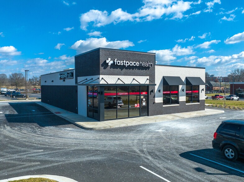 200 Letton Dr, Paris, KY à vendre - Photo du bâtiment - Image 1 de 7