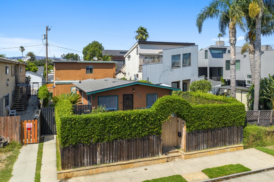 659 Vernon Ave, Venice, CA for sale - Building Photo - Image 1 of 24