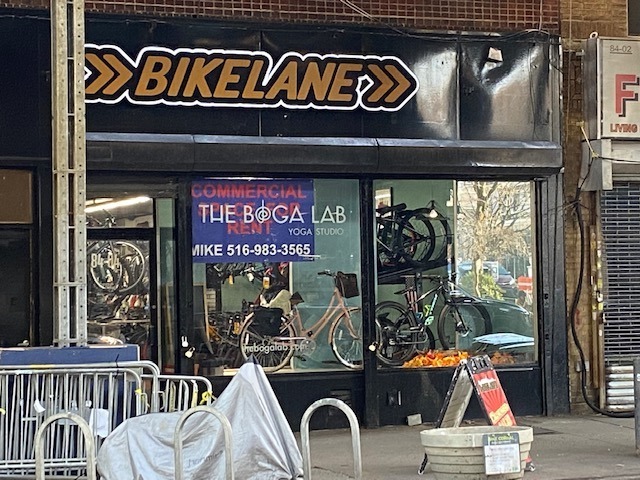 8404 Jamaica Ave, Jamaica, NY for lease - Building Photo - Image 2 of 10