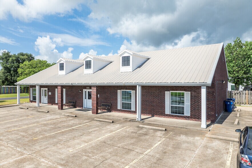 905 N Logan St, Texas City, TX à vendre - Photo principale - Image 1 de 15