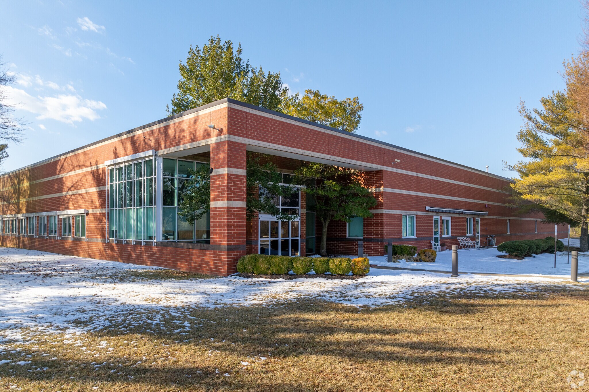 47 Commerce Dr, Cranbury, NJ à vendre Photo du bâtiment- Image 1 de 1