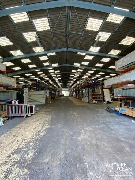 Local d'activités dans Nantes à vendre - Photo du bâtiment - Image 2 de 3