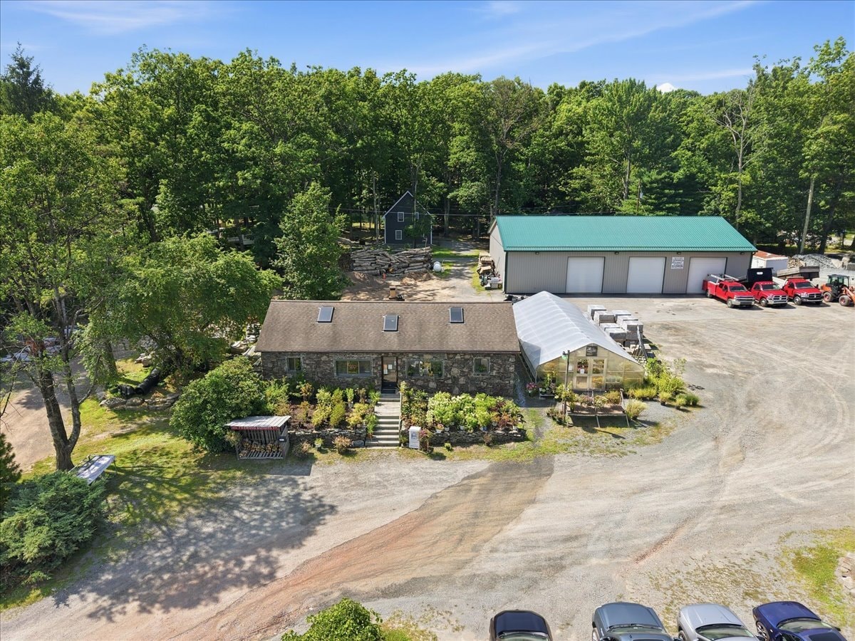 1399 Purdytown Tpke, Hawley, PA for sale Primary Photo- Image 1 of 50