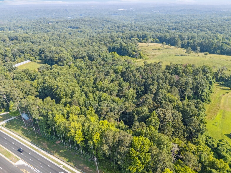 00 Cumming Hwy, Canton, GA à vendre - Photo du bâtiment - Image 3 de 10